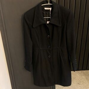 27. Chic Black MaxMara coat - size 36